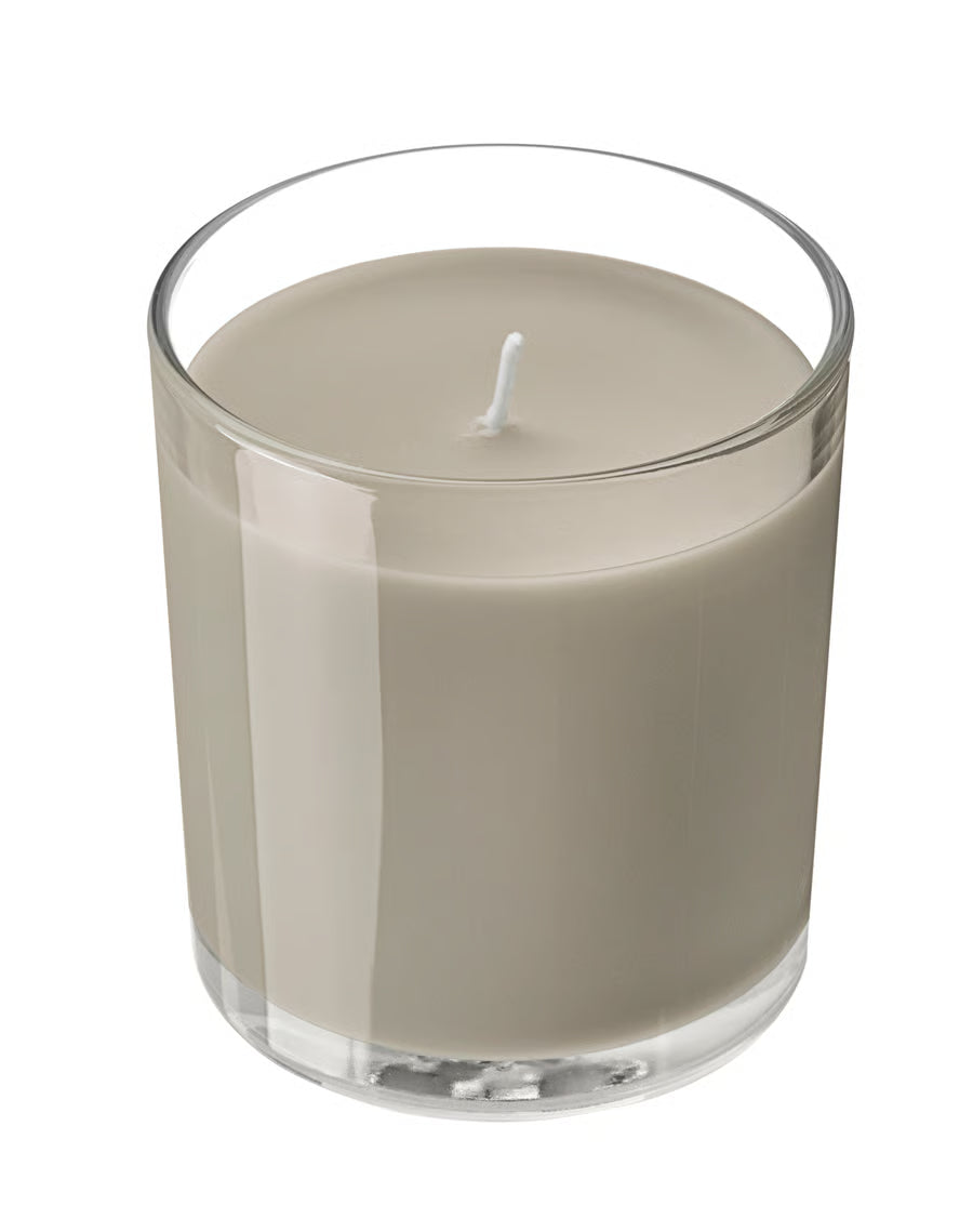 Bougie parfumée dans verre, bois de santal et patchouli brun