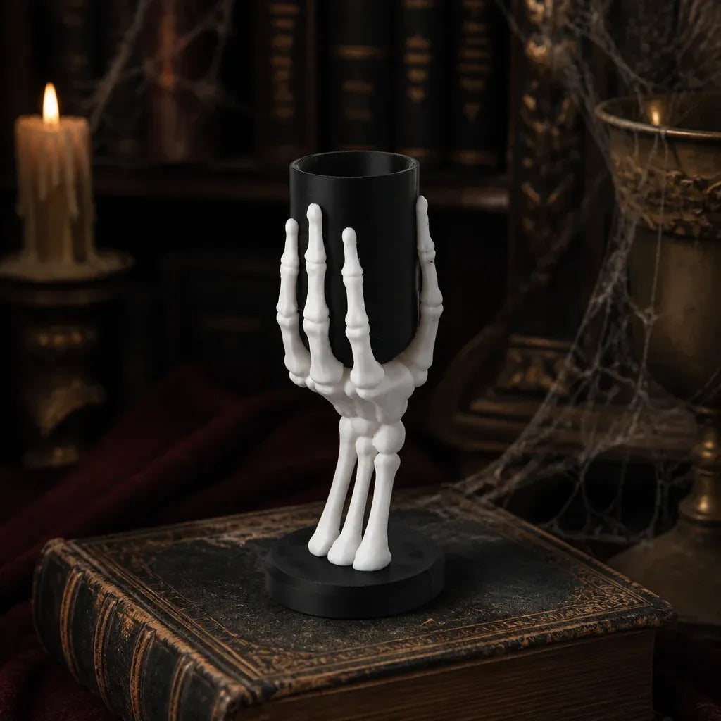 Vase Main Squelette – Décoration Gothique Halloween