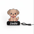 Veilleuse NextLab Studio personnalisée en forme de chiot beige avec socle noir pour chambre d'enfant