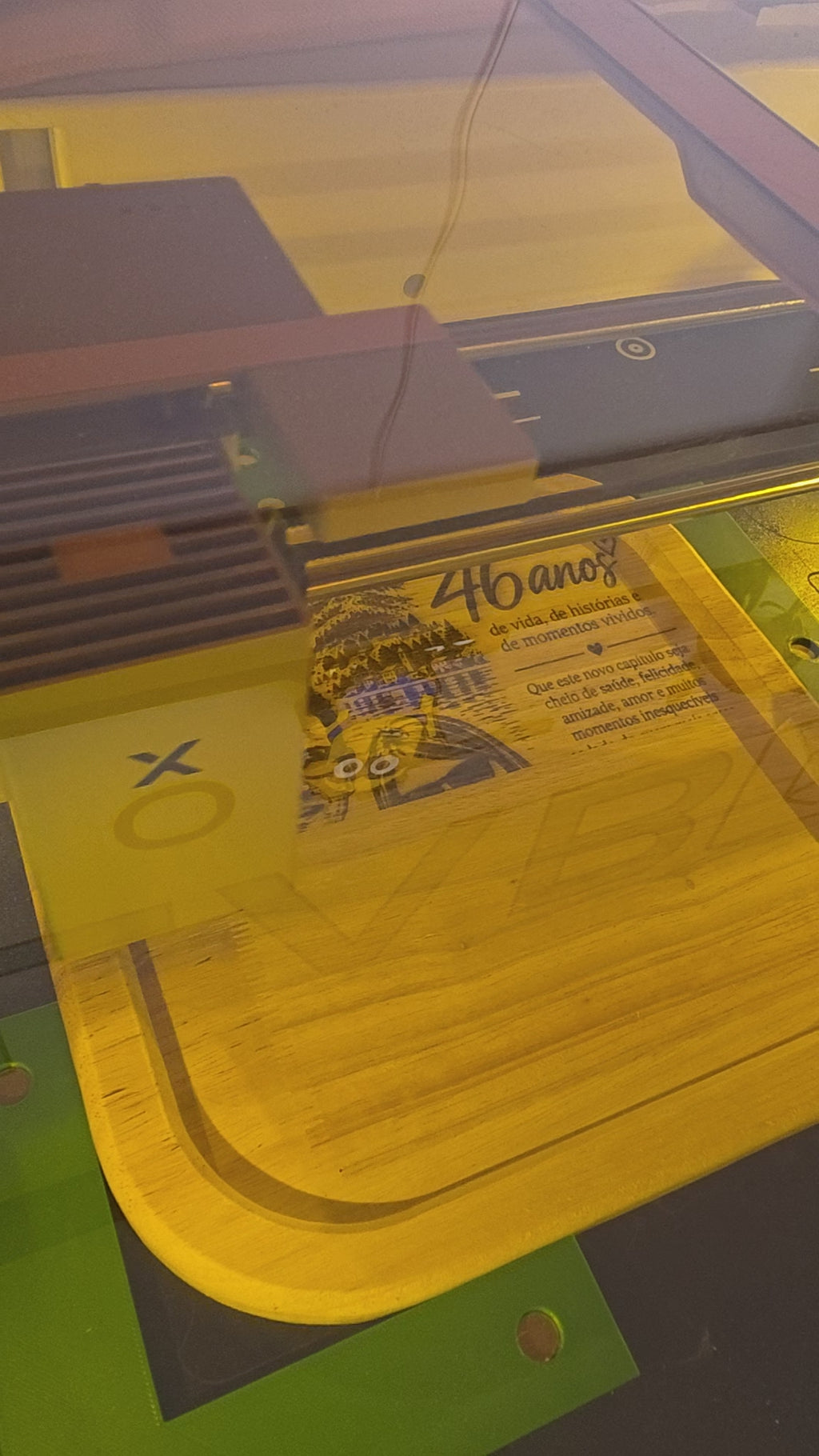 Plateau carré personnalisé en bambou – Gravure laser