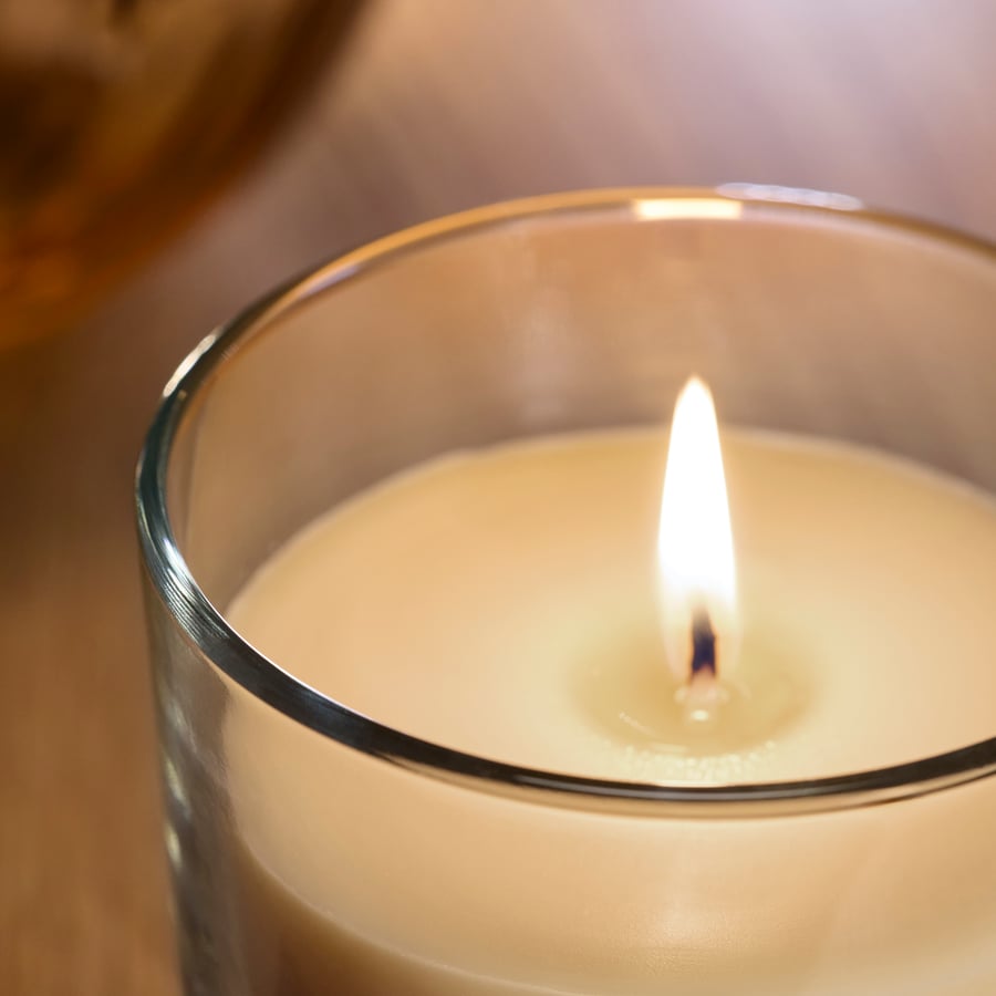 Bougie parfumée dans verre, pêche orange clair