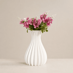 Vase ondulé moderne