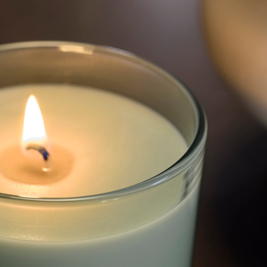 Bougie parfumée dans verre, pomme vert clair